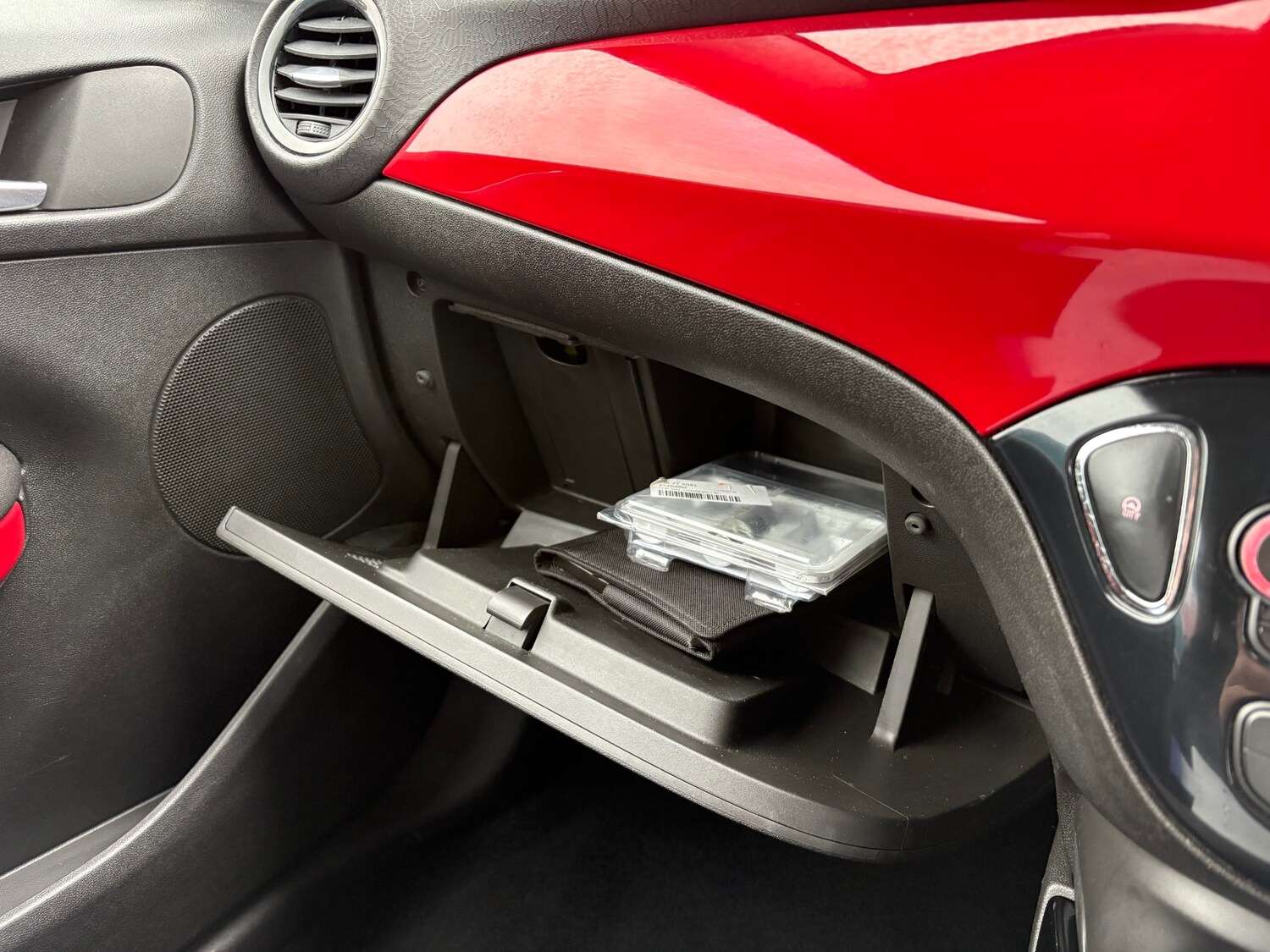 Used Vauxhall ADAM 2015 for sale - 77502918: Photo 23