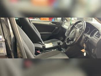 Used Volkswagen Tiguan 2017 for sale - 79691958: Photo