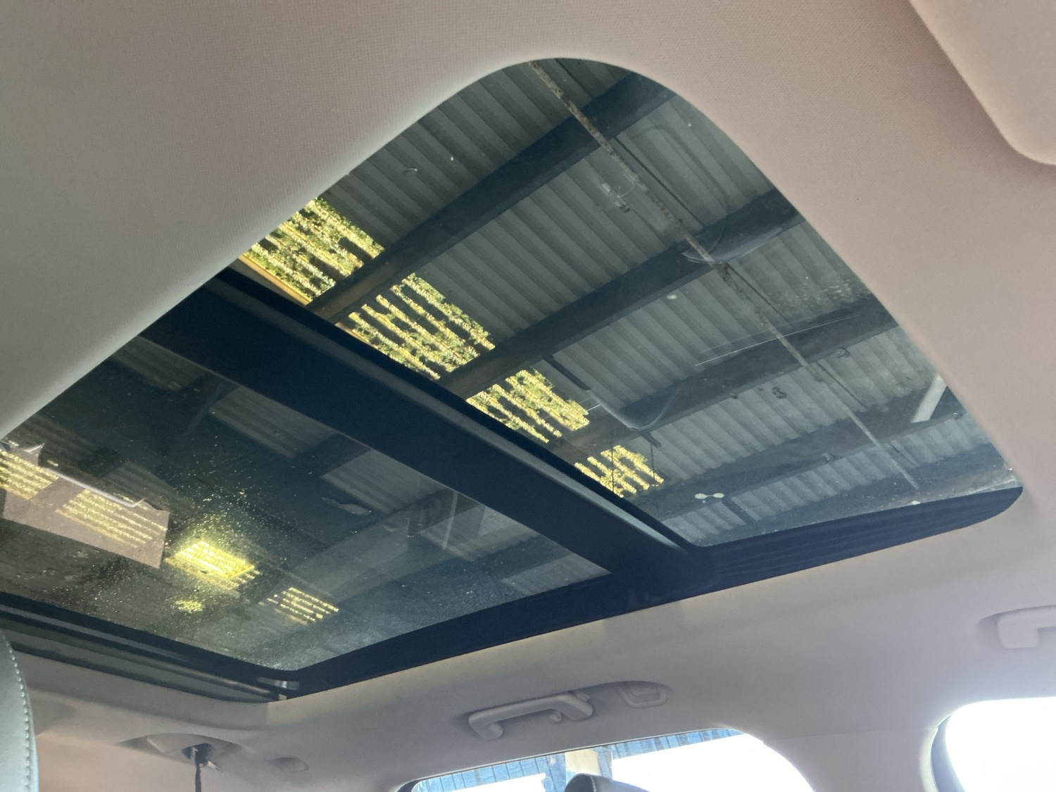 Used Ford Galaxy 2017 for sale - 76707019: Photo 4