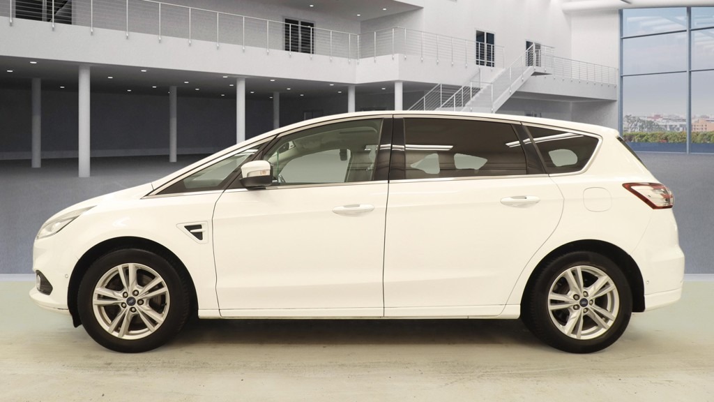 Used Ford S-Max 2015 for sale - 77662517: Photo 2