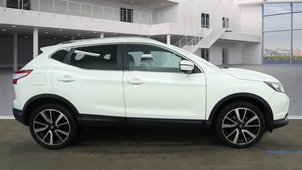 Used Nissan Qashqai 2014 for sale - 77872174: Photo 6