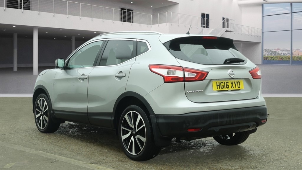 Used Nissan Qashqai 2016 for sale - 77619427: Photo 2