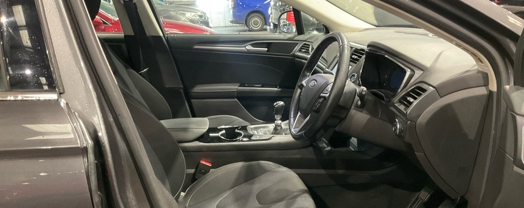 Used Ford Mondeo 2015 for sale - 76491849: Photo 8