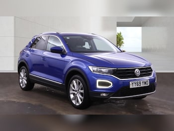 Used Volkswagen T-Roc 2020 for sale - 78719394: Photo