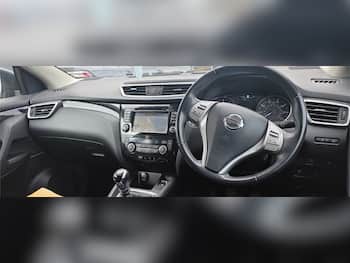 Used Nissan Qashqai 2017 for sale - 79537131: Photo