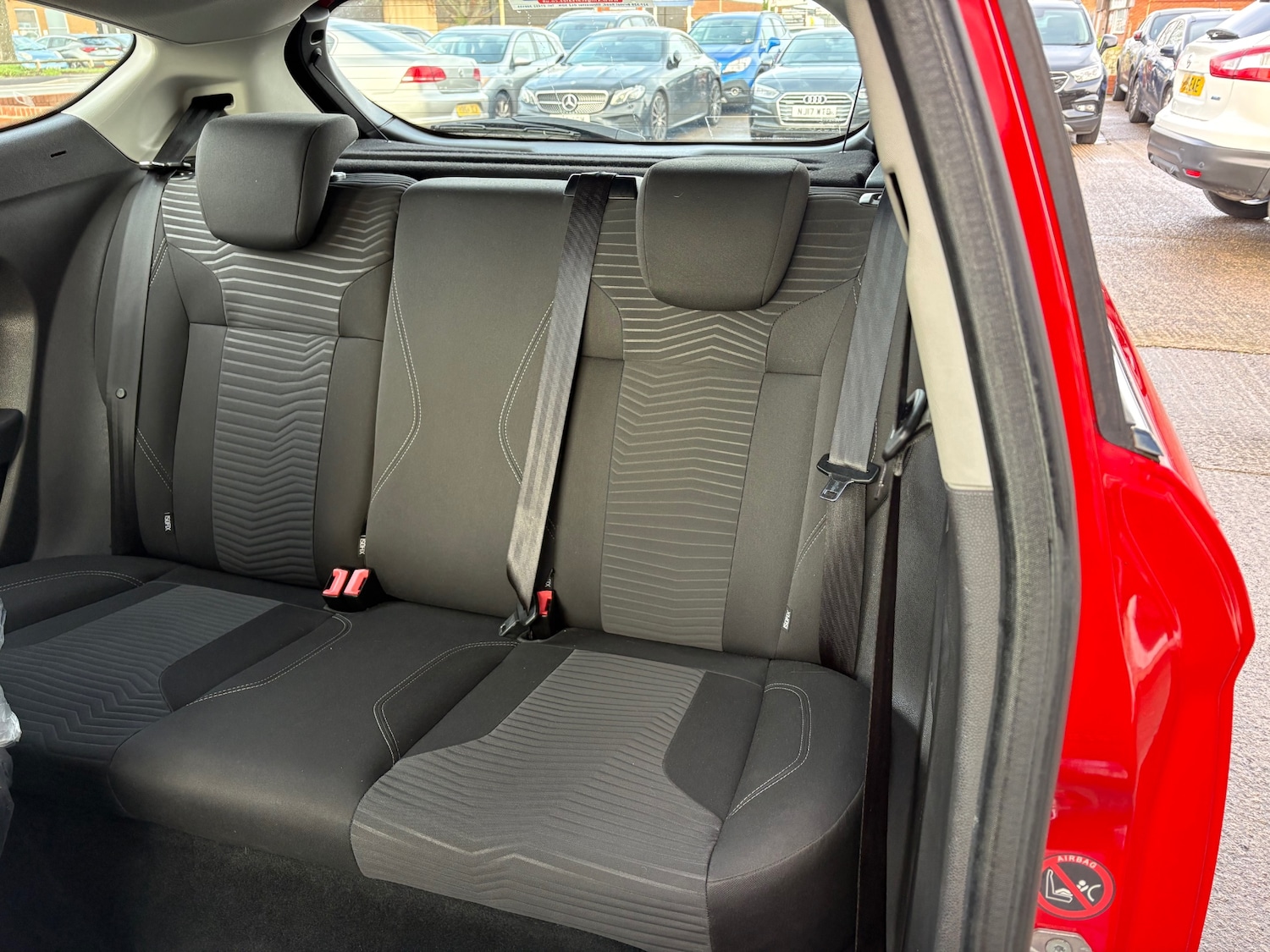 Used Ford Fiesta 2014 for sale - 77337923: Photo 12