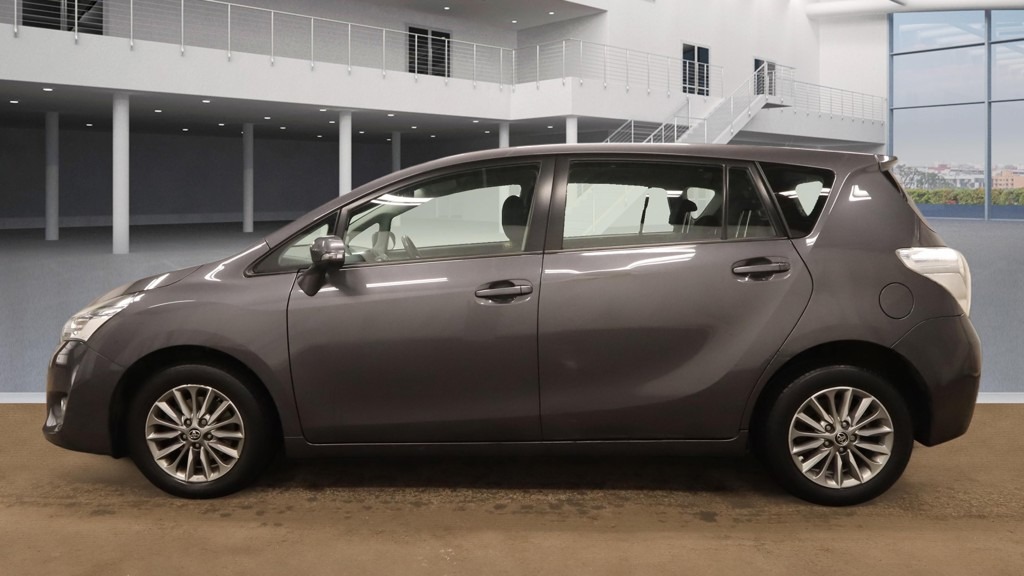 Used Toyota Verso 2018 for sale - 77975736: Photo 6