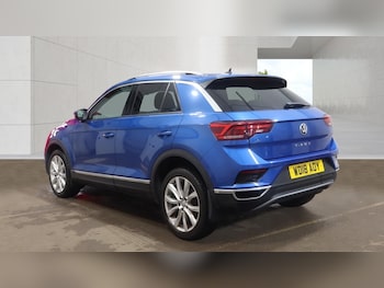 Used Volkswagen T-Roc 2018 for sale - 78132657: Photo