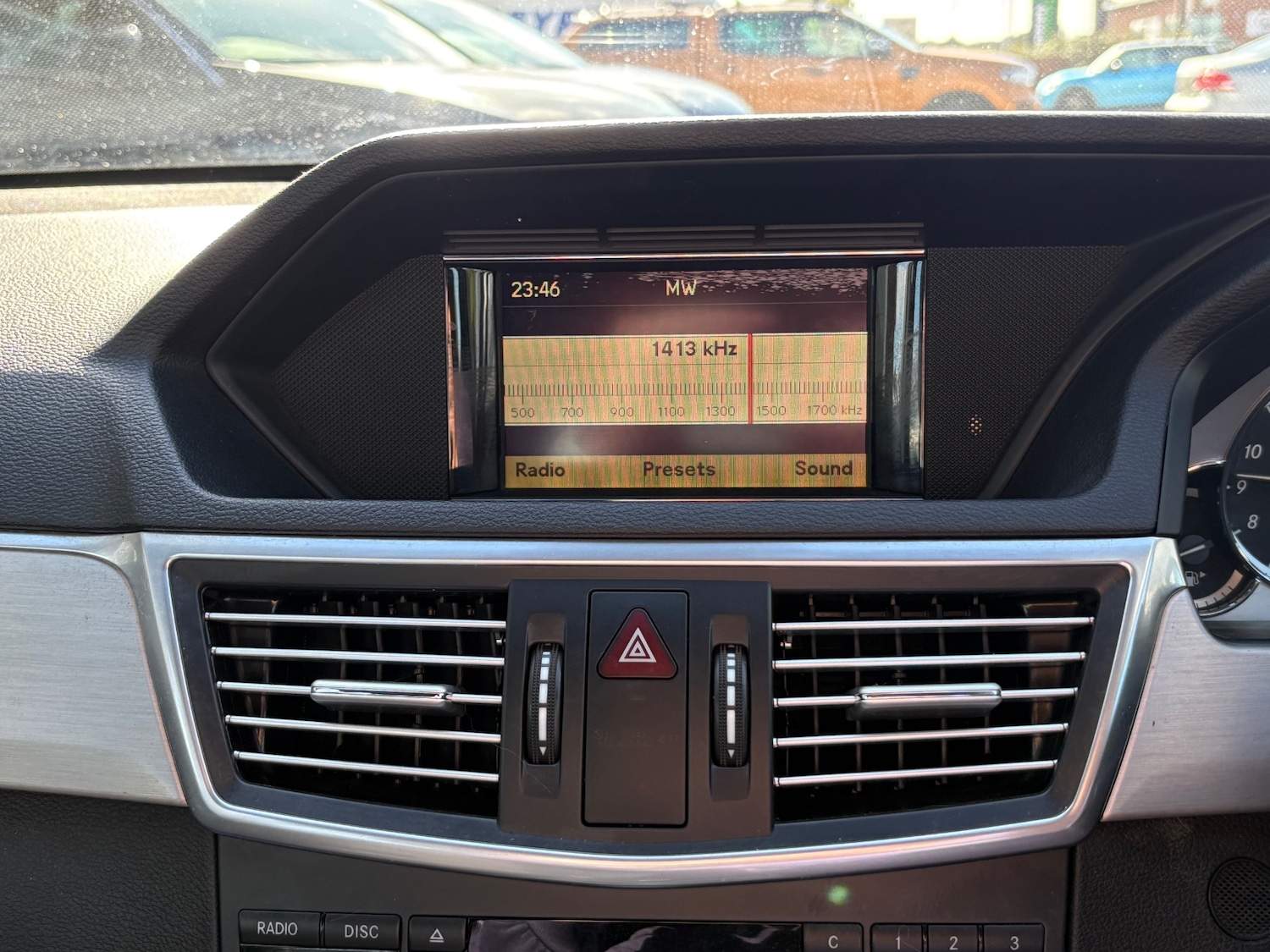 Used Mercedes-Benz E Class 2011 for sale - 76116693: Photo 14