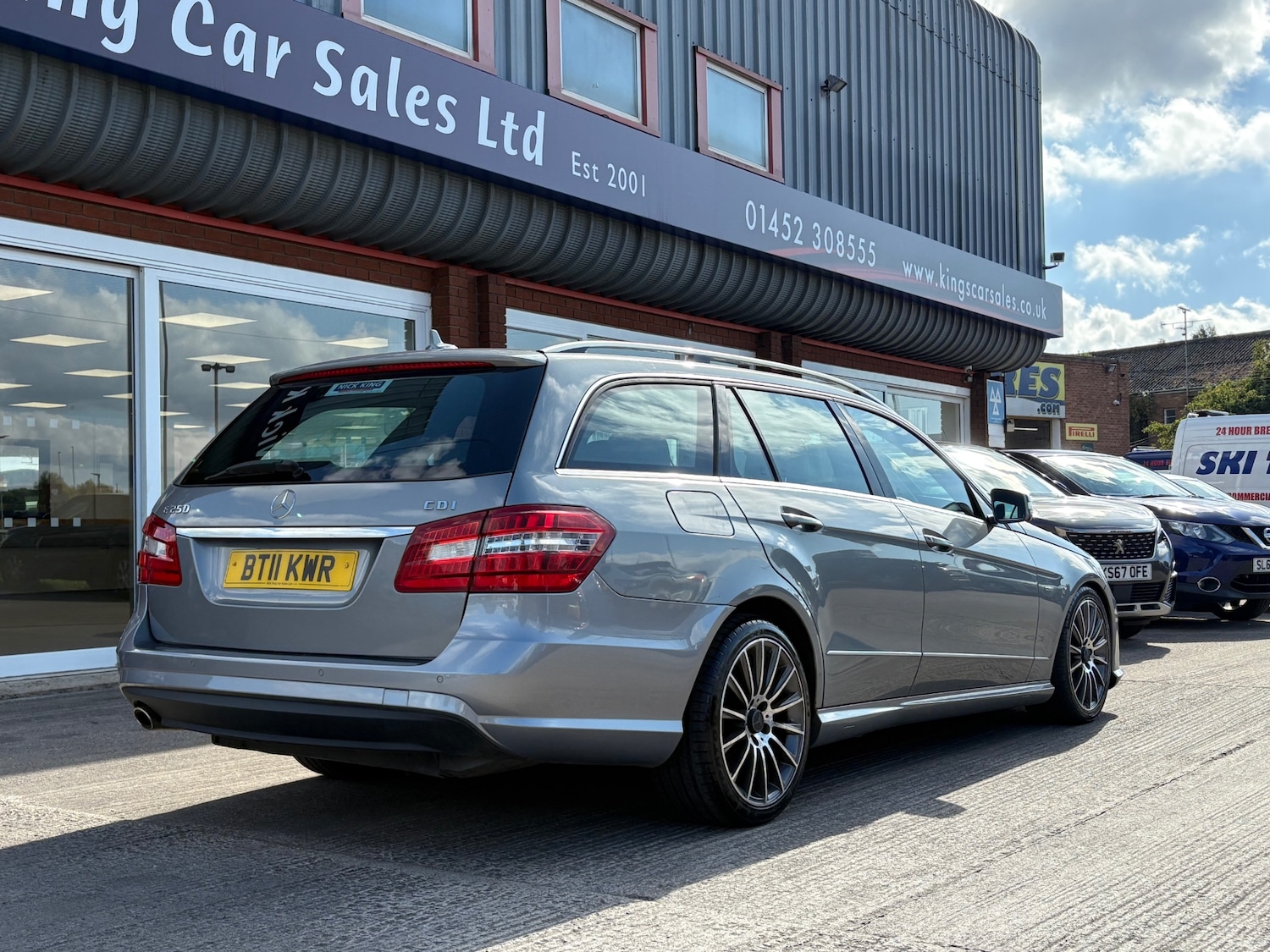 Used Mercedes-Benz E Class 2011 for sale - 76116693: Photo 5