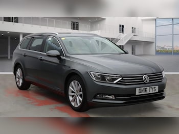 Volkswagen - Passat
