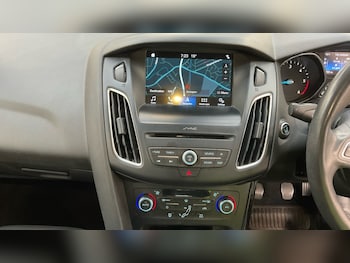 Used Ford Focus 2017 for sale - 75497305: Photo