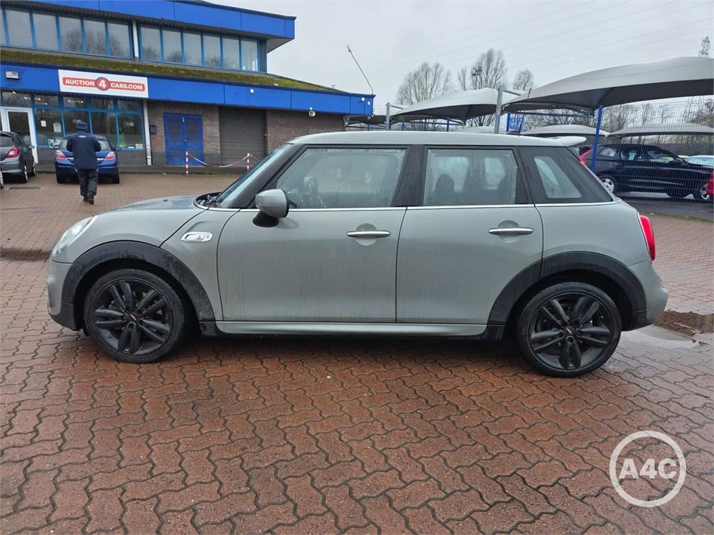 Used MINI Hatch 2020 for sale - 77701607: Photo 2