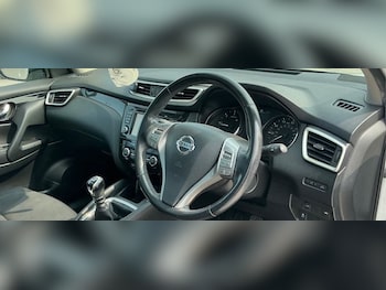 Used Nissan Qashqai 2016 for sale - 79320334: Photo