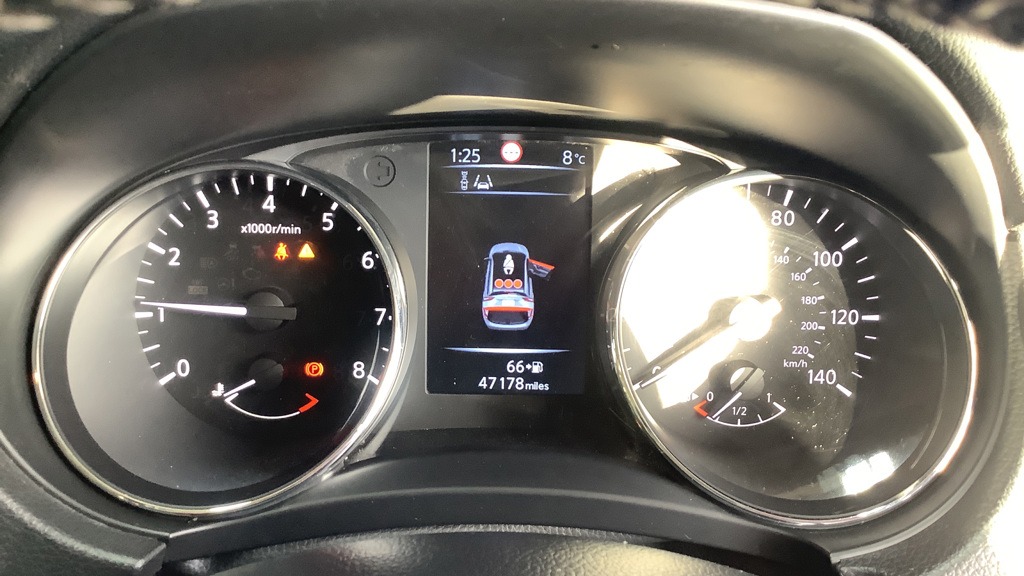 Used Nissan Qashqai 2015 for sale - 77077454: Photo 9