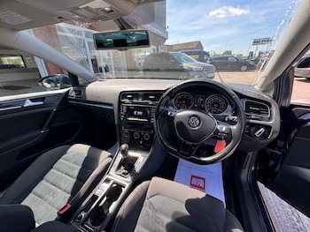 Used Volkswagen Golf 2014 for sale - 79128444: Photo