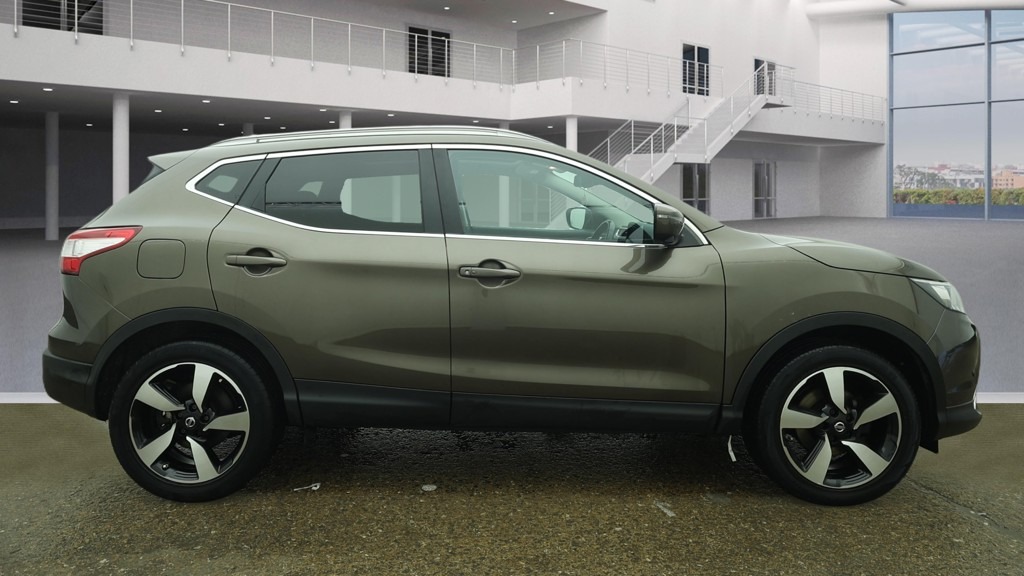 Used Nissan Qashqai 2015 for sale - 77643257: Photo 8