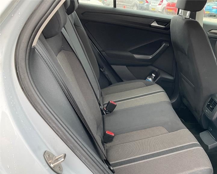 Used Volkswagen T-Roc 2018 for sale - 77391982: Photo 8