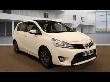 2017 (66) - 1.6 D-4D Design 5dr + PANROOF / SAT NAV / 35 TAX / ULEZ / 7 SEATS