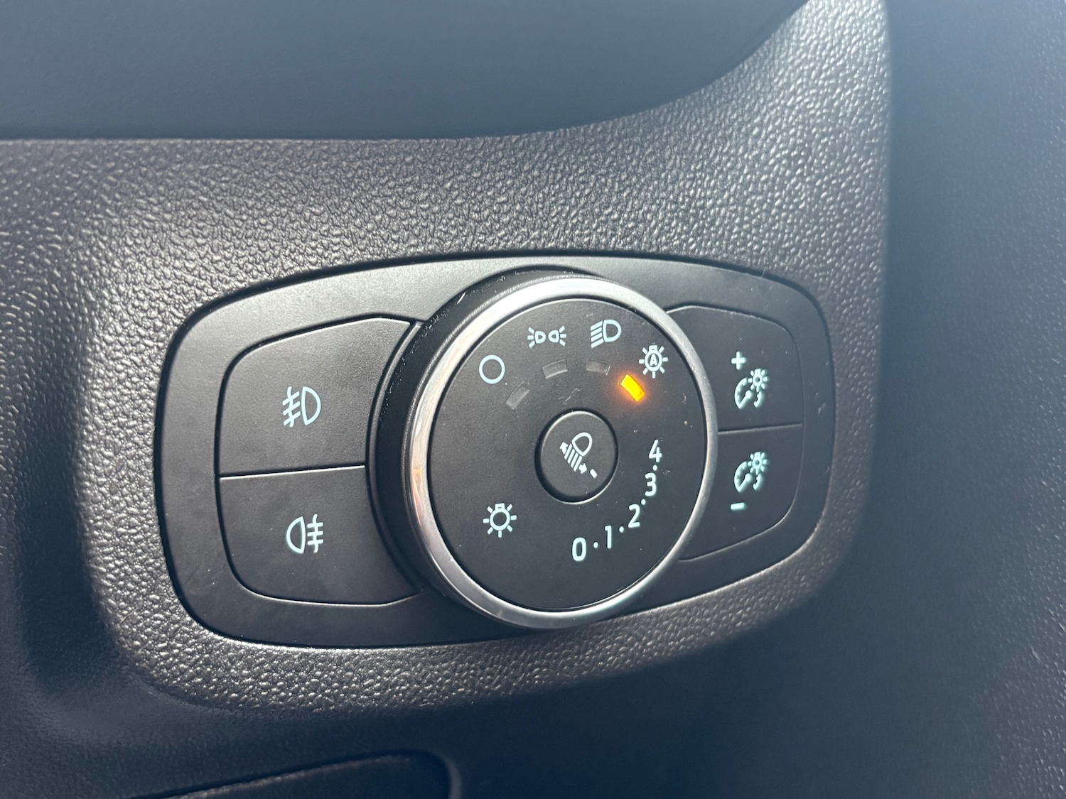 Used Ford Fiesta 2017 for sale - 72352026: Photo 25