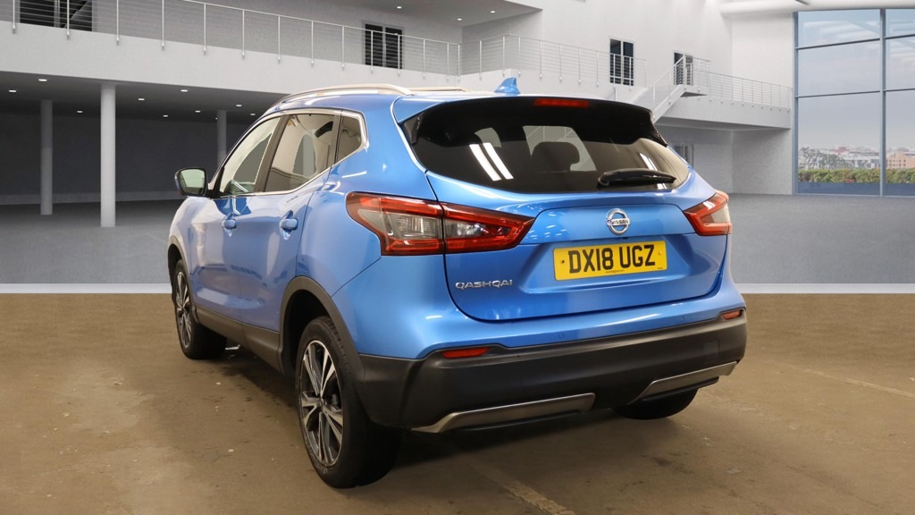 Used Nissan Qashqai 2018 for sale - 76156882: Photo 2