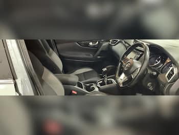 Used Nissan Qashqai 2017 for sale - 79667589: Photo