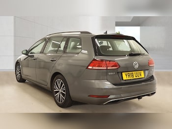 Used Volkswagen Golf 2018 for sale - 78255141: Photo