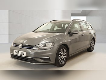 Used Volkswagen Golf 2018 for sale - 78255141: Photo