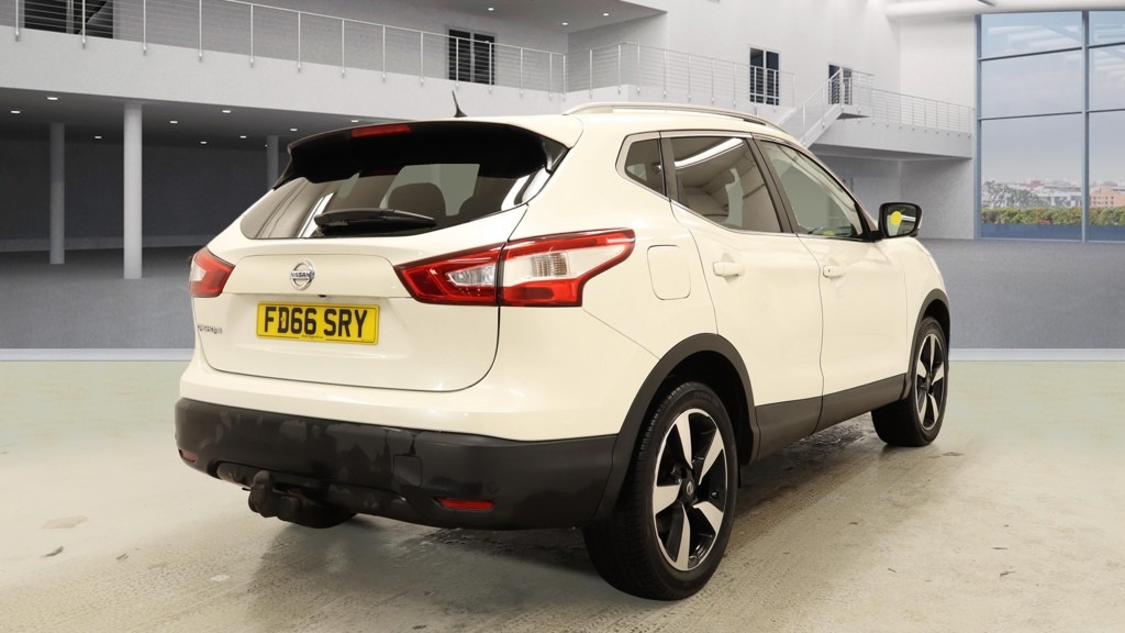 Used Nissan Qashqai 2016 for sale - 77521848: Photo 9