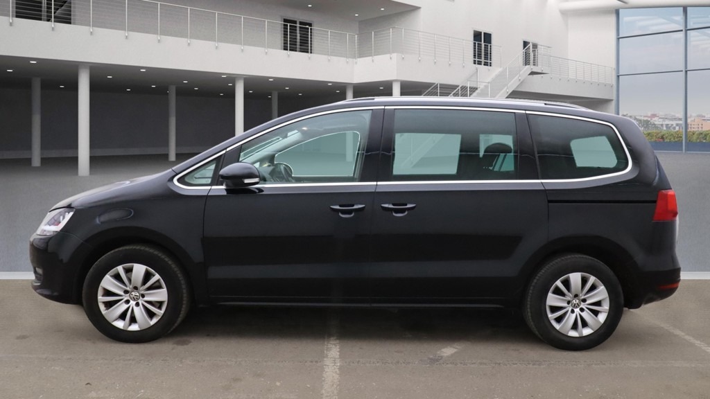 Used Volkswagen Sharan 2014 for sale - 76507327: Photo 2