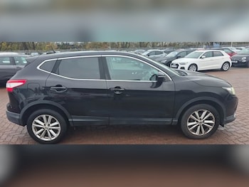 Nissan - Qashqai
