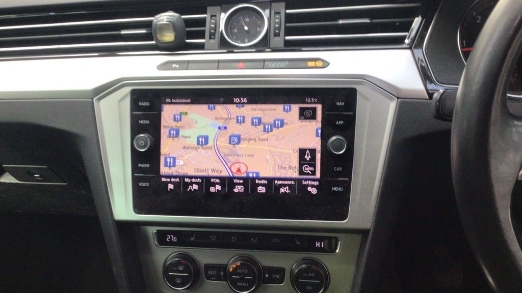 Used Volkswagen Passat 2018 for sale - 78026064: Photo 3