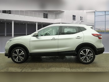 Used Nissan Qashqai 2017 for sale - 77245559: Photo