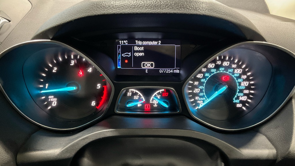 Used Ford Kuga 2015 for sale - 76477558: Photo 9