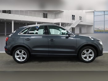 Audi - Q3