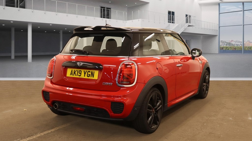 Used MINI Hatch 2019 for sale - 76322137: Photo 5