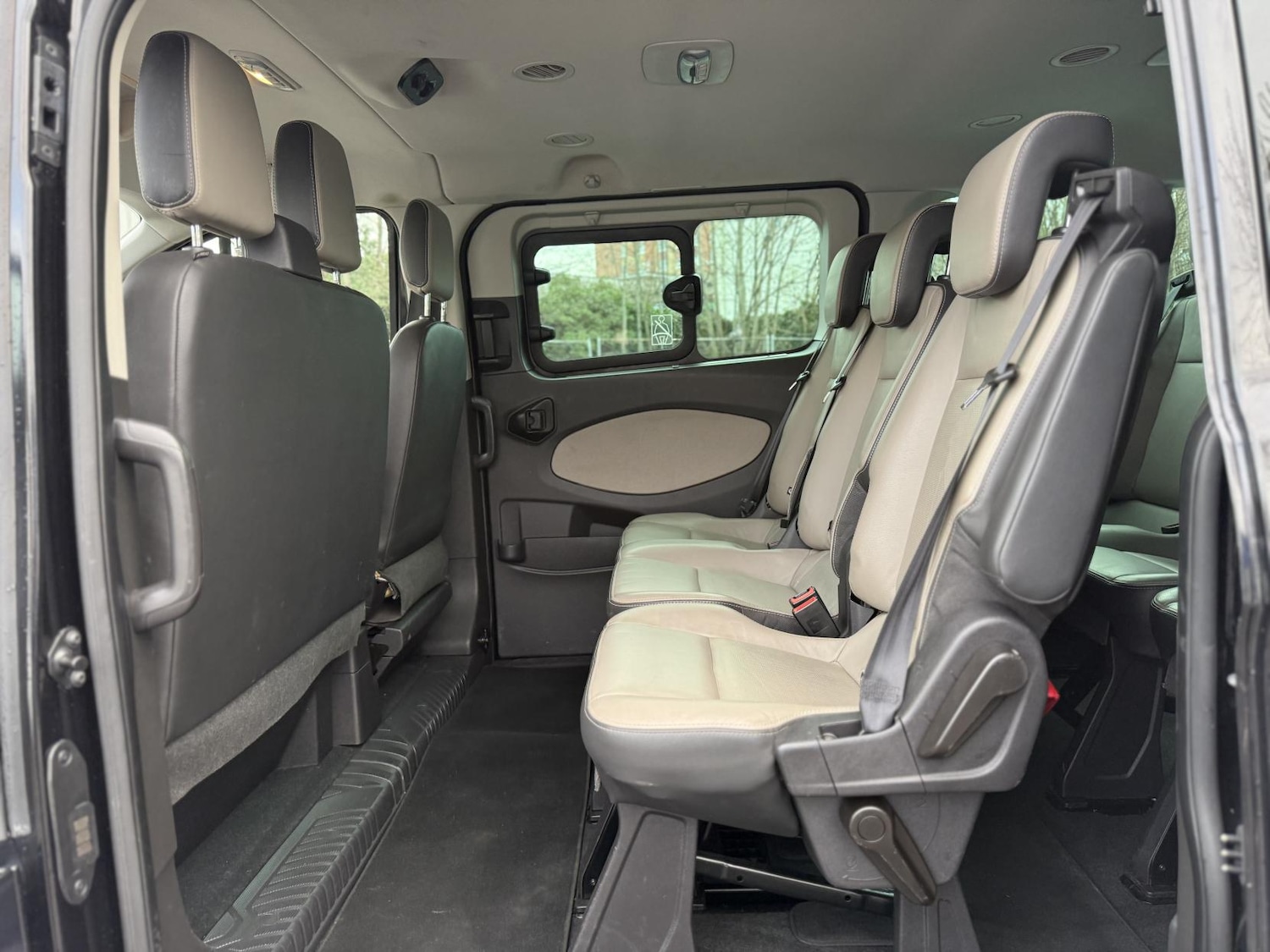 Used Ford Tourneo Custom 2015 for sale - 76911531: Photo 12