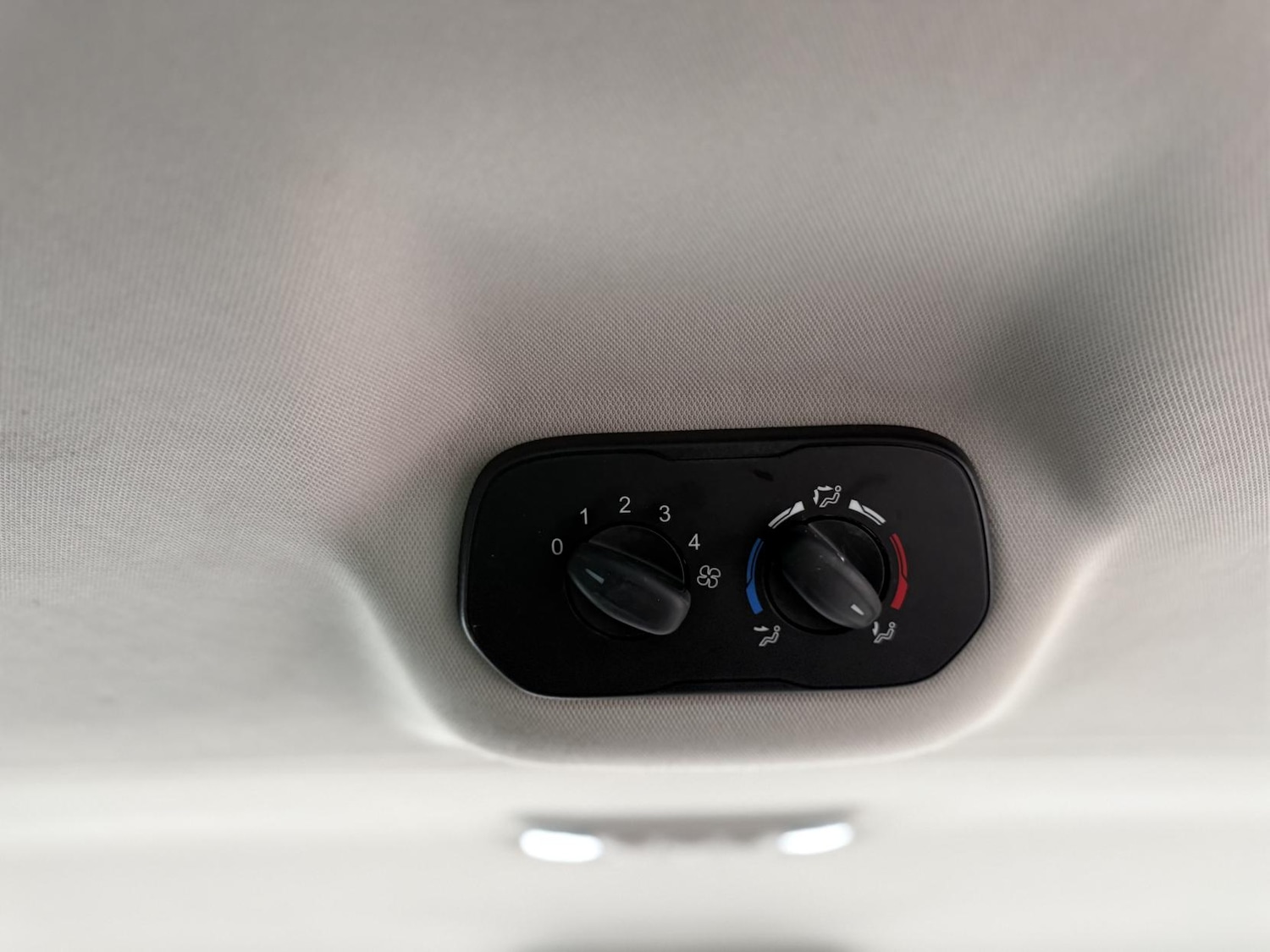 Used Ford Tourneo Custom 2015 for sale - 76911531: Photo 17