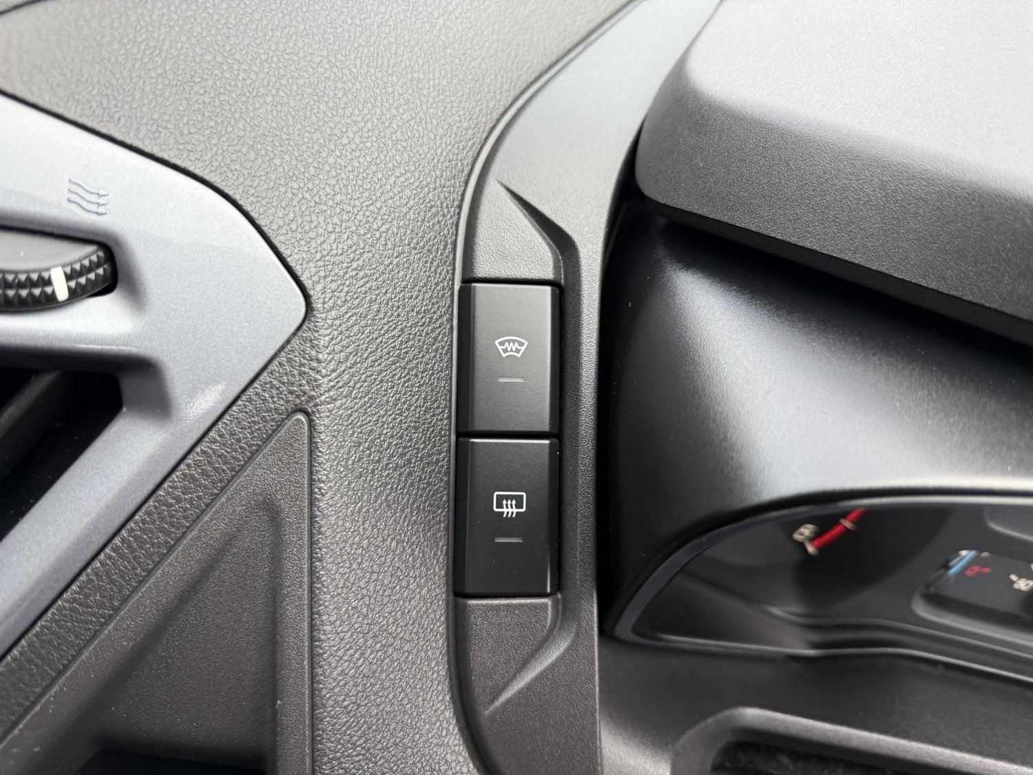 Used Ford Tourneo Custom 2015 for sale - 76911531: Photo 25