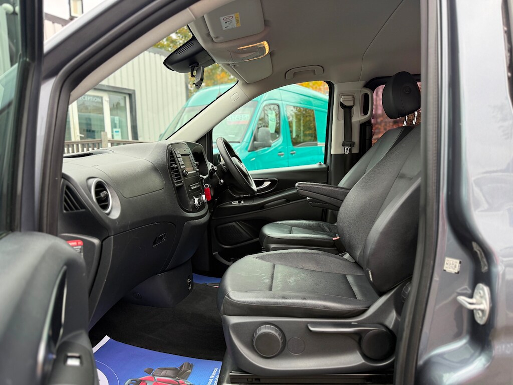 Used Mercedes-Benz Vito 2016 for sale - 76532327: Photo 13