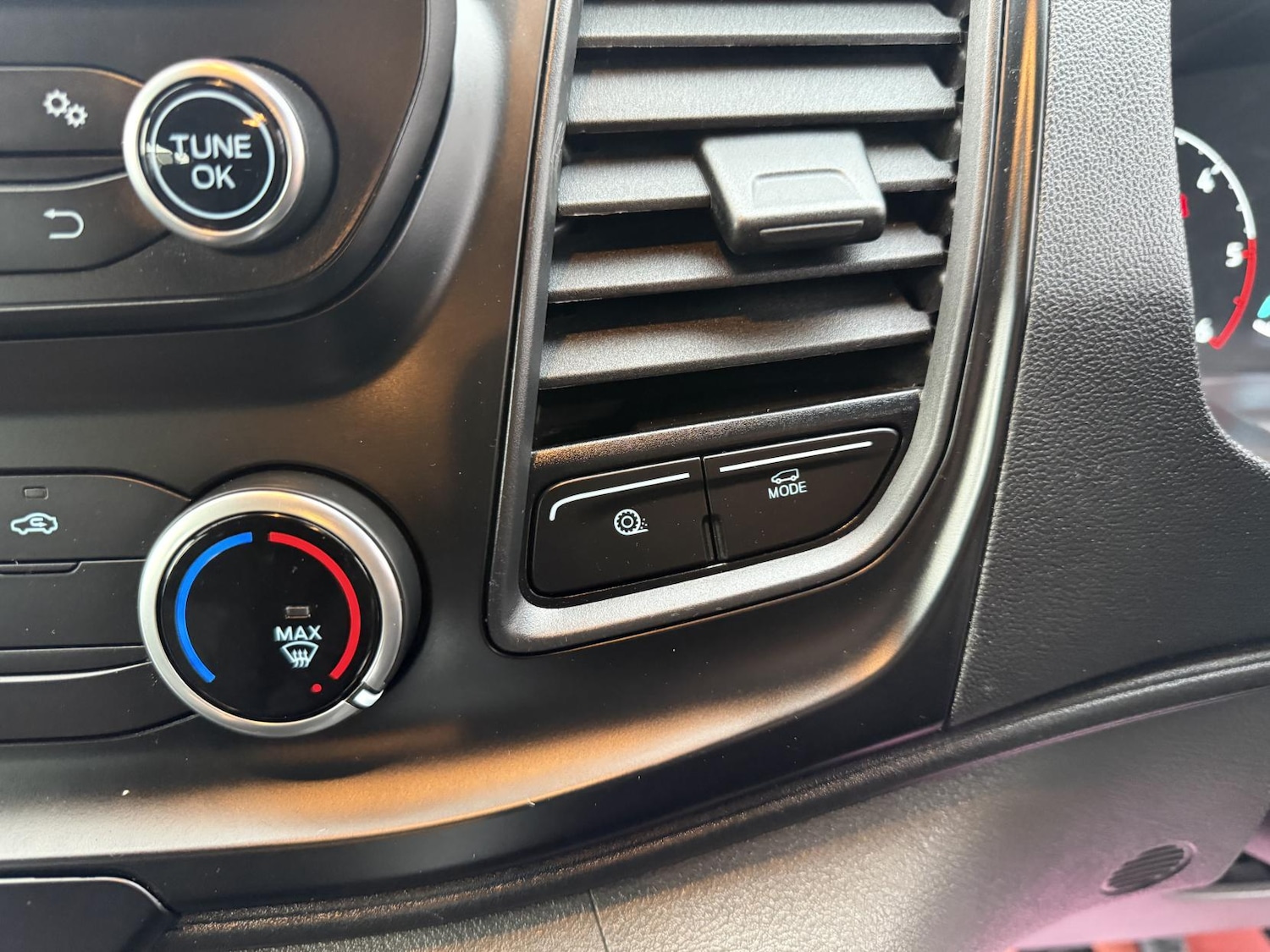 Used Ford Transit Custom 2020 for sale - 77213846: Photo 23