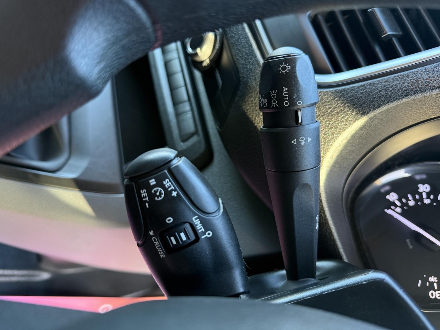 Used Peugeot Expert 2021 for sale - 76911537: Photo 21