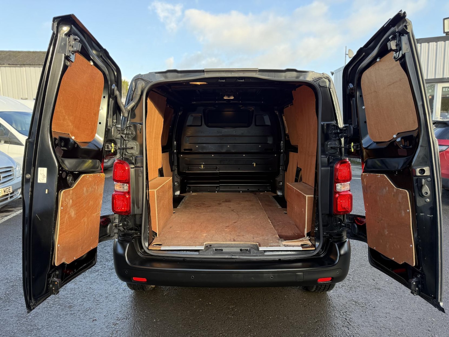 Used Peugeot Expert 2021 for sale - 76911537: Photo 9