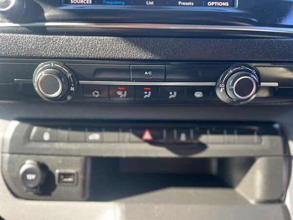 Used Peugeot Expert 2019 for sale - 71218076: Photo 16