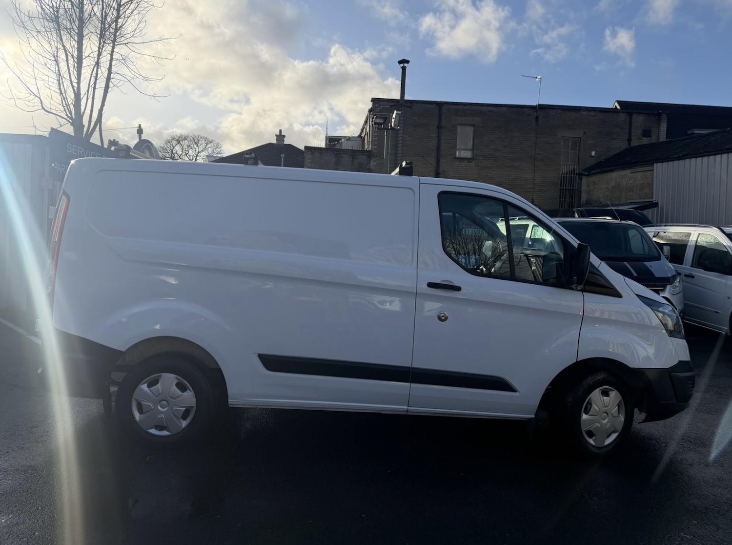 Used Ford Transit Custom 2018 for sale - 77898911: Photo 2