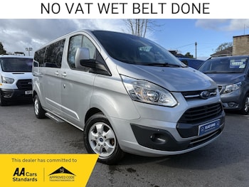 Used Ford Tourneo Custom 2017 for sale - 78801196: Photo