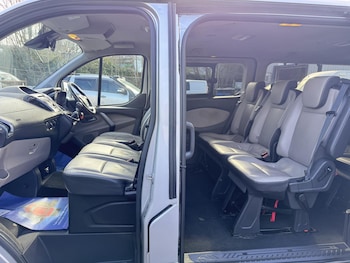 Used Ford Tourneo Custom 2017 for sale - 78801196: Photo