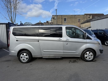 Used Ford Tourneo Custom 2017 for sale - 78801196: Photo