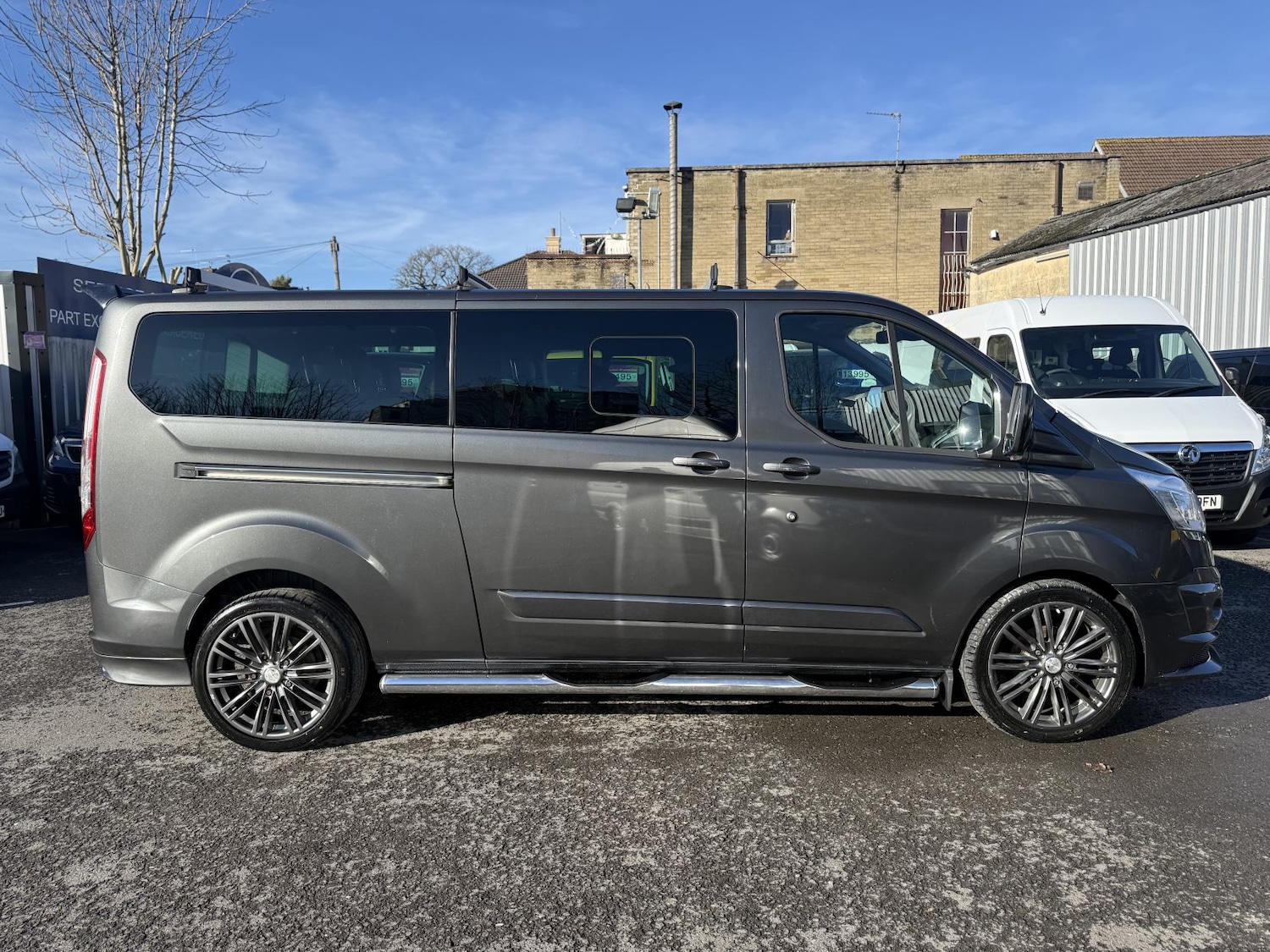Used Ford Tourneo Custom 2017 for sale - 77567449: Photo 2
