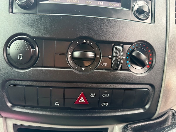 Used Volkswagen Crafter 2014 for sale - 76191201: Photo 21